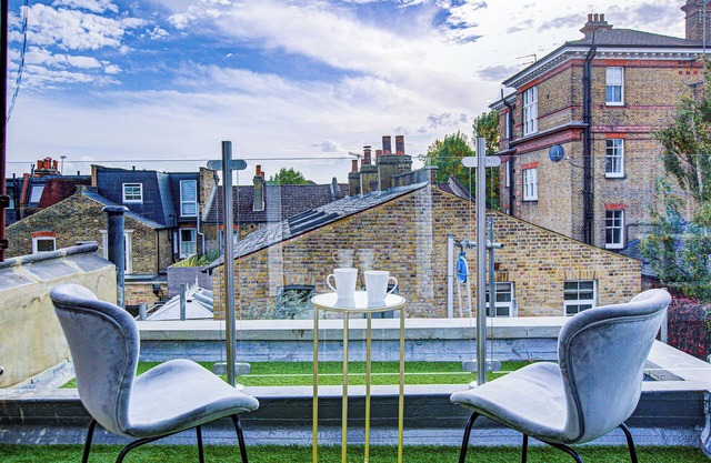 Hybrid Resi - New Malden | 3 Bed Apartment