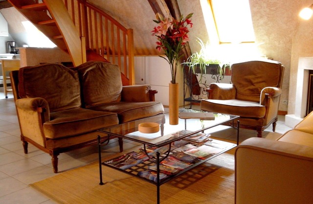 hypercentre - charming cottage * 80m² - 2 bedrooms - spacious duplex