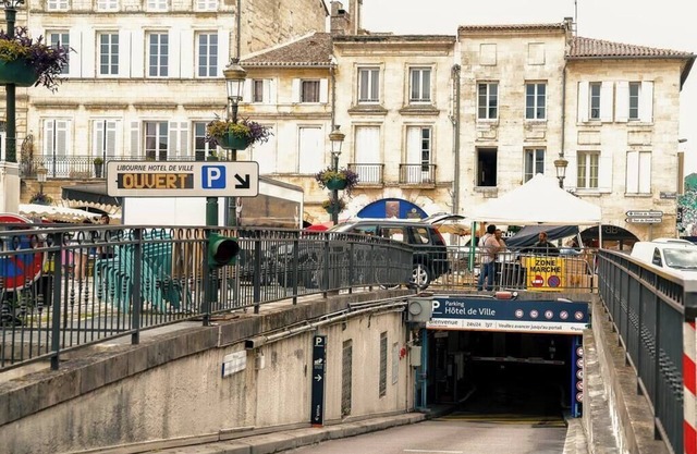 Hypercentre Libourne/place Abel Surchamps