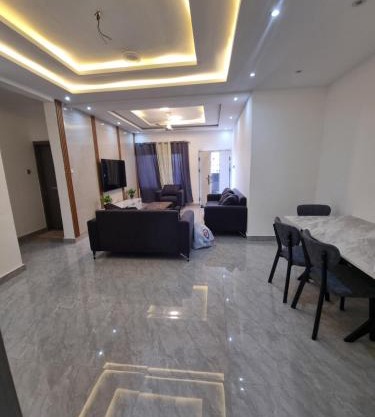 IB's APARTMENT