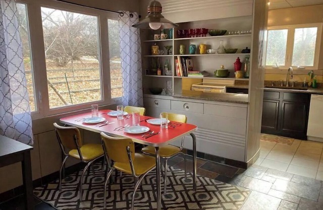 Iconic Lustron home with 2 king beds