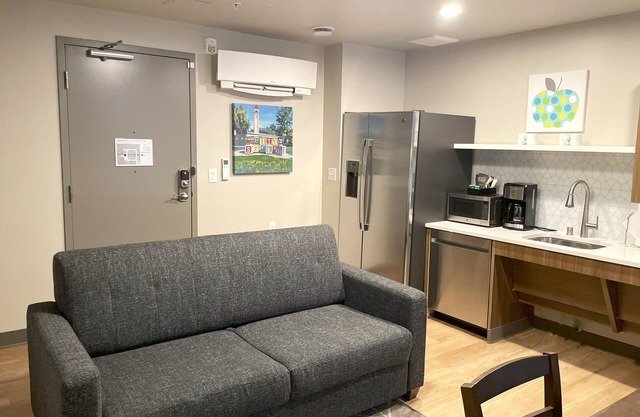 Ideal 1 Bed ADA Accessible Travel Apartment in the Heart of Spokane
