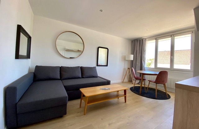 IDEAL COUPLE/Refurbished apartment
