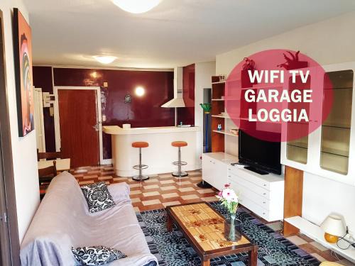 IDEAL Plein Centre - 65m2- Piscine et Garage