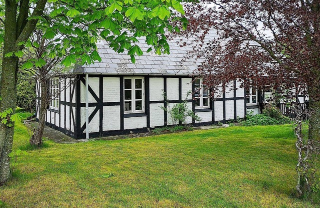 Idyllic Beach Retreat in Albaek