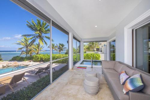 Iggy Blue home
