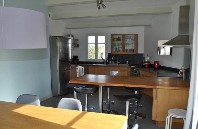 Ile de Ré: 1 house and 2 outbuildings in Loix - sleeps 10