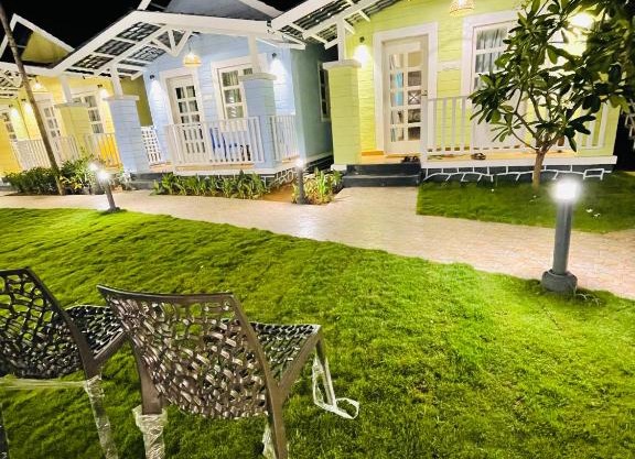 ILIF 2704 STARRY NIGHT VILLAS