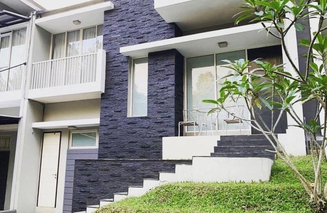 Imah Dago Villa - Budget Staycation villa in Bandung