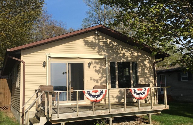 Immaculate Home right on Beautiful Hubbard Lake.