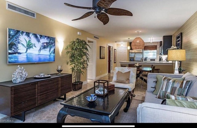 In the heart of Olde Naples, Florida - 2 blocks from beach and 3 from Fifth Ave.