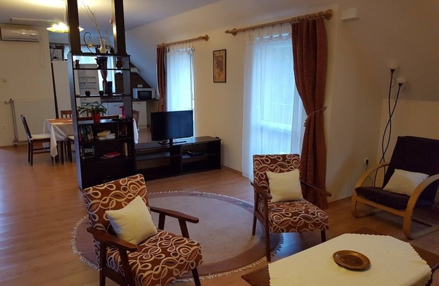 In Ungarn, Bad Hévíz, Fam. Ferienwohnung mit Garten, Außenpool, Sauna, Whirlpool