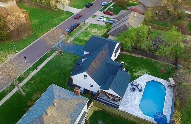 Incredible beautiful home! Great location close to KC