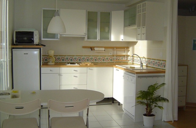 Independent single storey studio in Villa.