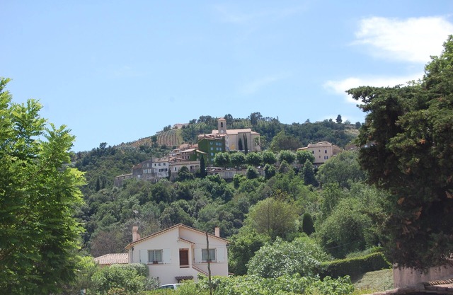 Independent cottage 4 people in Auribeau/Siagne with barbecue terrace