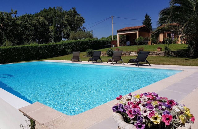 Independent Villa with Large Pool and Summer Kitchen