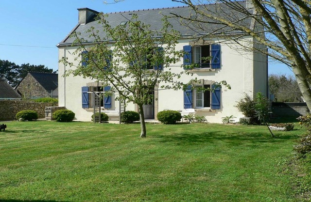 Independent gite 5 people enclosed garden, near: beaches'Audierne, Pont Croix