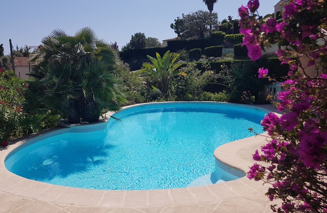 INDEPENDENT T2, DUPLEX, IN VILLA 4 * NN - Ground floor - POOL - AIR CONDITIONING - PK