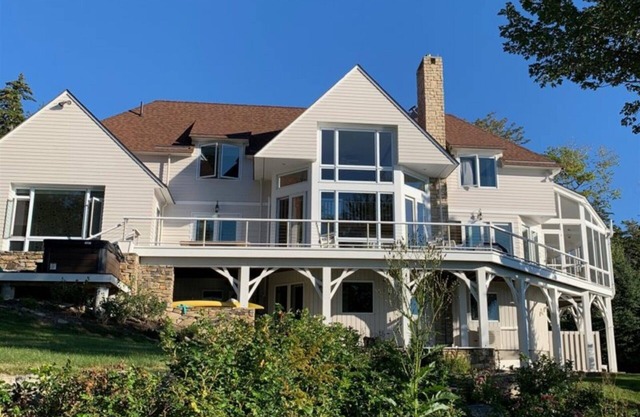 Indulge in Oceanfront Luxury: Primary Suites & Breathtaking Scenery