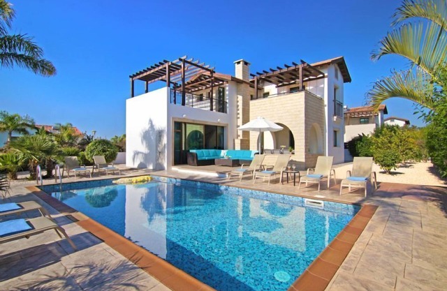 INGRID - 3Bed VILLA Balcony Sea View to Mediterranean Sea located in Ayia Thekla Coastal Area