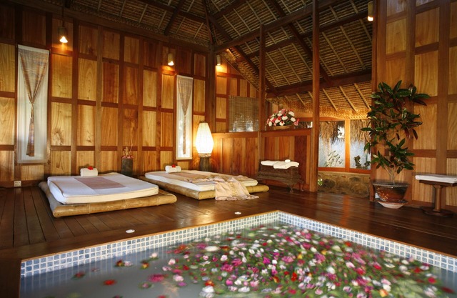 Inle Lake View Resort & Spa