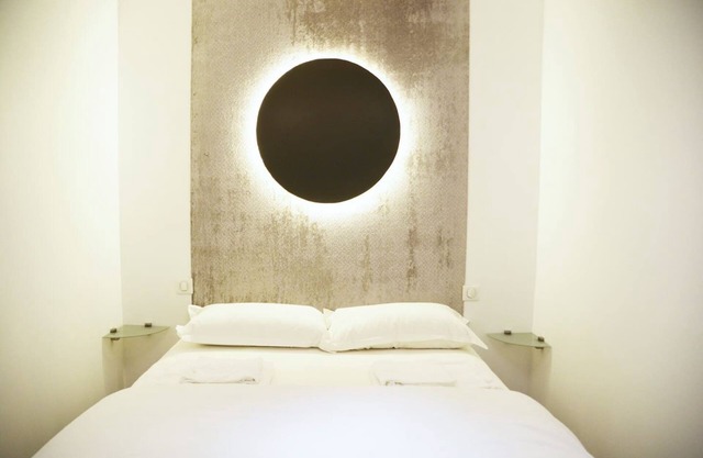 INVALIDES Romantic Flat in Central Paris