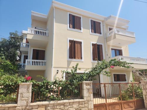 Ionian Sunrise Suites