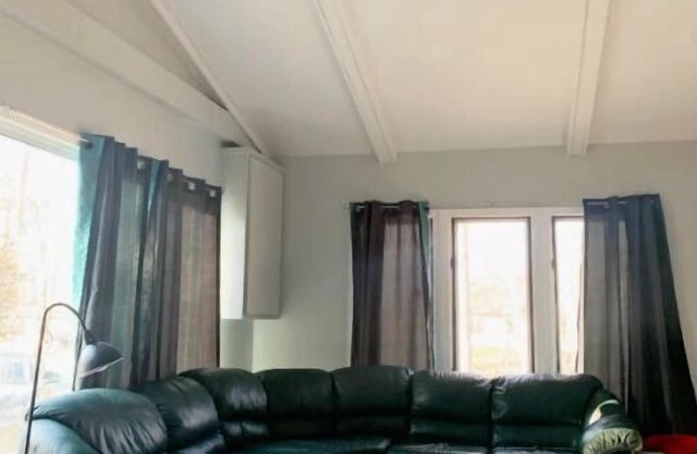 Ipperwash Beach House - Lake Huron