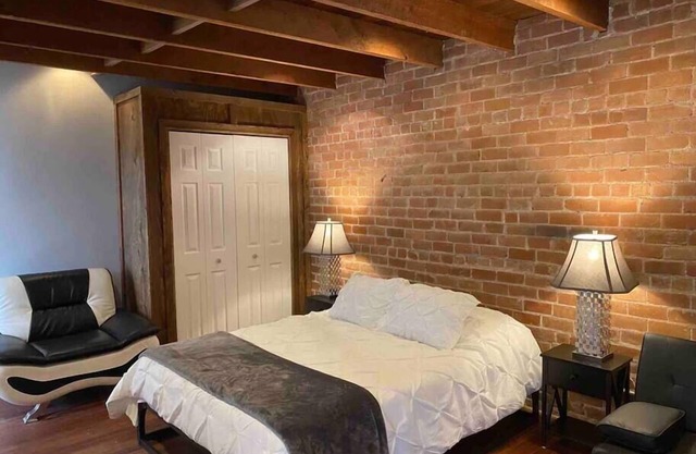 Iron Horse Carriage Home & Parking