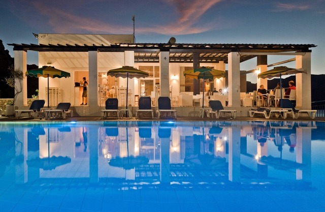 ISholidays Karpathos Family 2 rooms