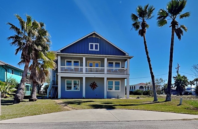Island Charm | Pet-friendly, Waterfront