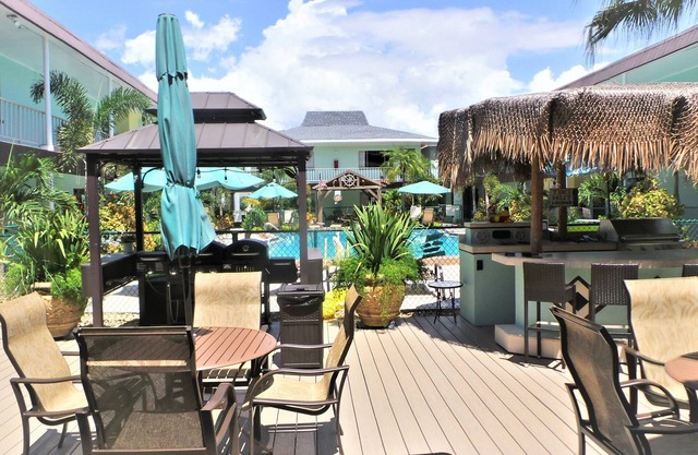 Island House Hotel