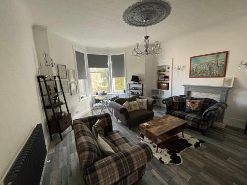 Isle of Bute Blissful Retreat- Stunning 3 Bed Flat