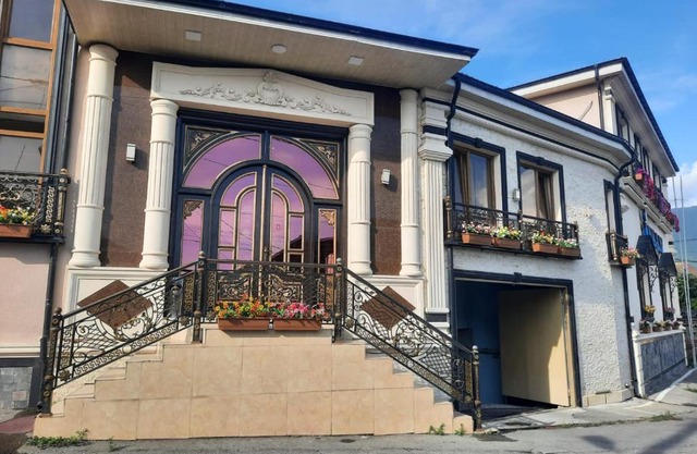 Issam Hotel & Spa Sheki