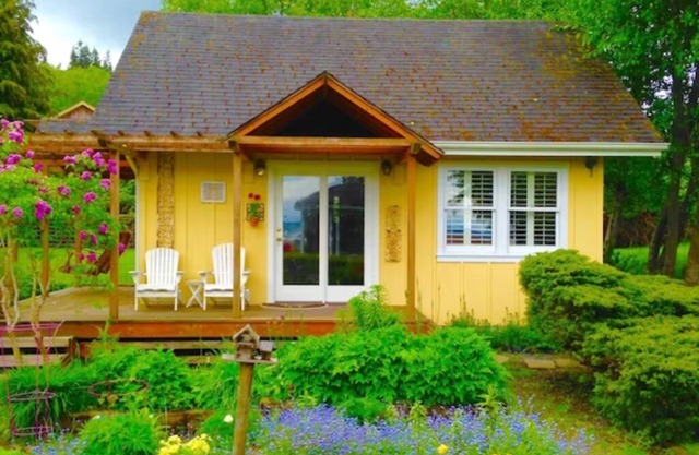 It's Another Beautiful Day At Catalina Cottage in Langley, On Whidbey Island