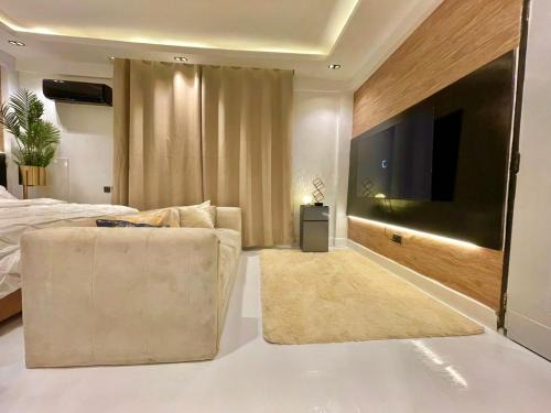 IVORY Home Stay