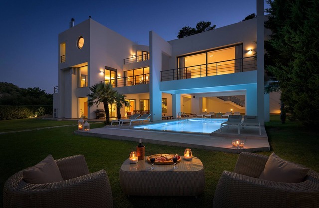 Ixian Hilltop Villa with private pool