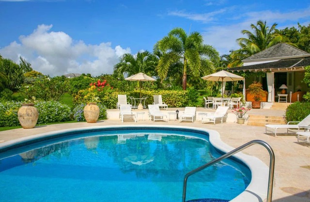 Ixora - Four Bedroom Resort, Sleeps 8