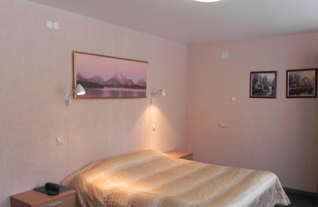 Izumrud Hotel