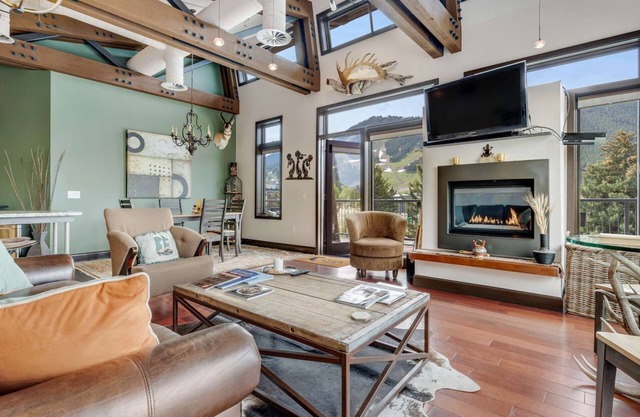 Jackson - 2 Bedroom Pearl at Jackson Penthouse