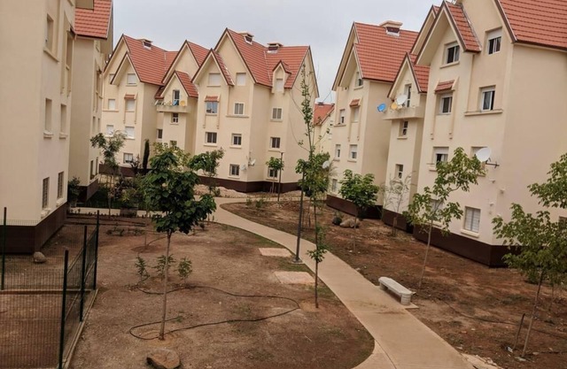 Jad appartement a ifran a cote de la gare routier