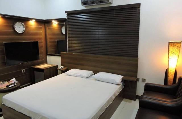 Jannat Guest House