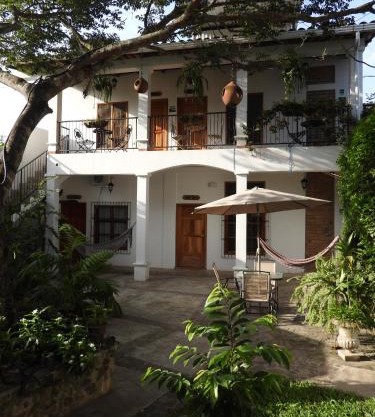 Jardín Café Hotel & Restaurant