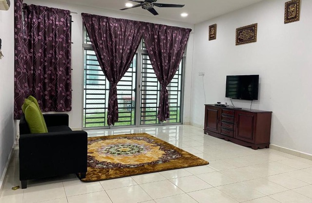 JARUM PENITI HOMESTAY PCB KOTA BHARU