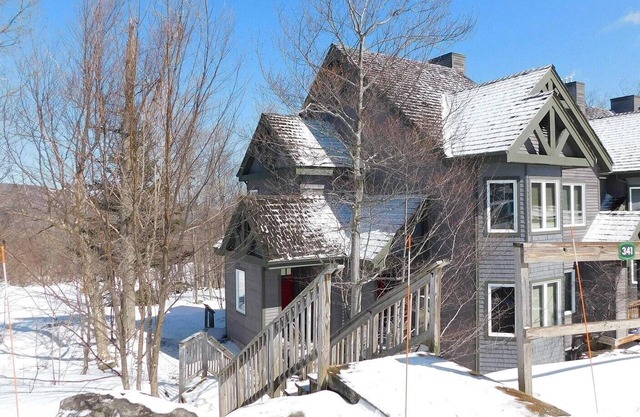Jay Peak 2BR/2BA Ski-in/Ski-Out V341