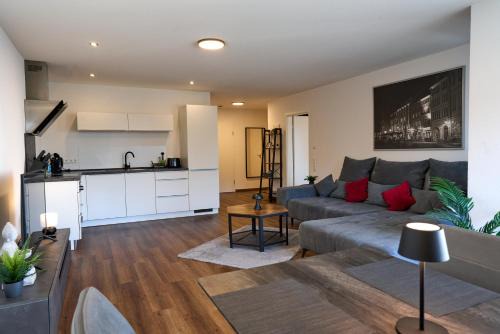 Jellys Apartment - 70qm - Balkon - Küche - Parken - 2x smart TV - King Size Bett - nur 5min zum Europa Park