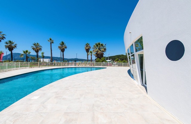Joli appartement vue mer + accès piscine