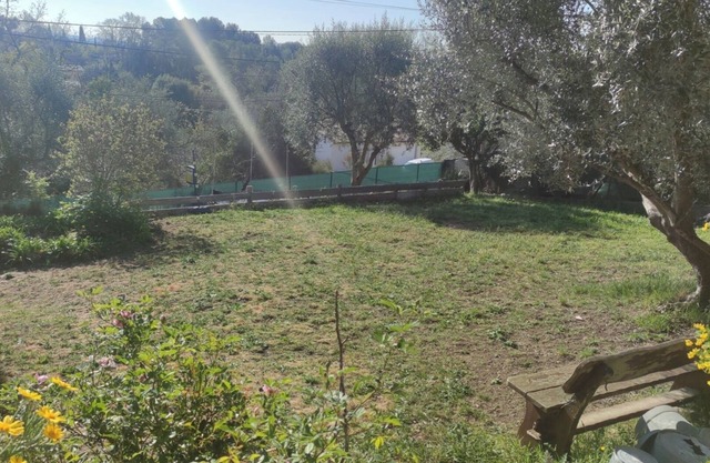 Joli Haut de Villa Avec Grand Jardin, Entre mer et Montagne Animaux Acceptés
