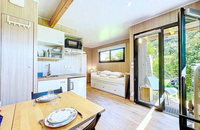 Jolie maisonnette bois, jardin *Le Lodge Kerfoz*