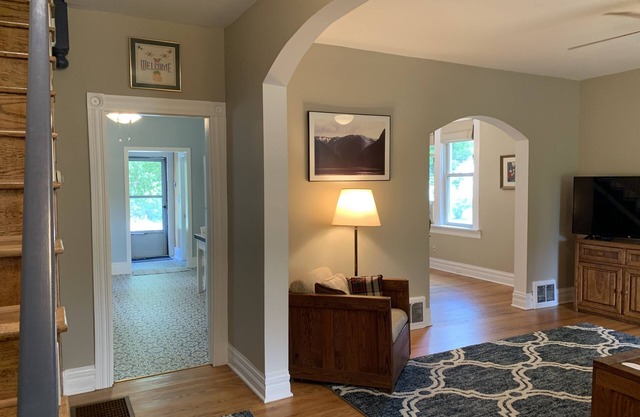 Jones Inn Confluence - 3 Bd/2 Bth House
